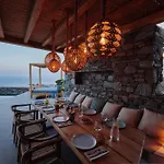 Villa Nites In Syros Liaropá