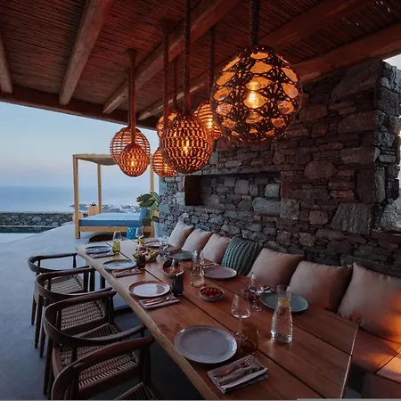 Villa Nites In Syros Liaropá